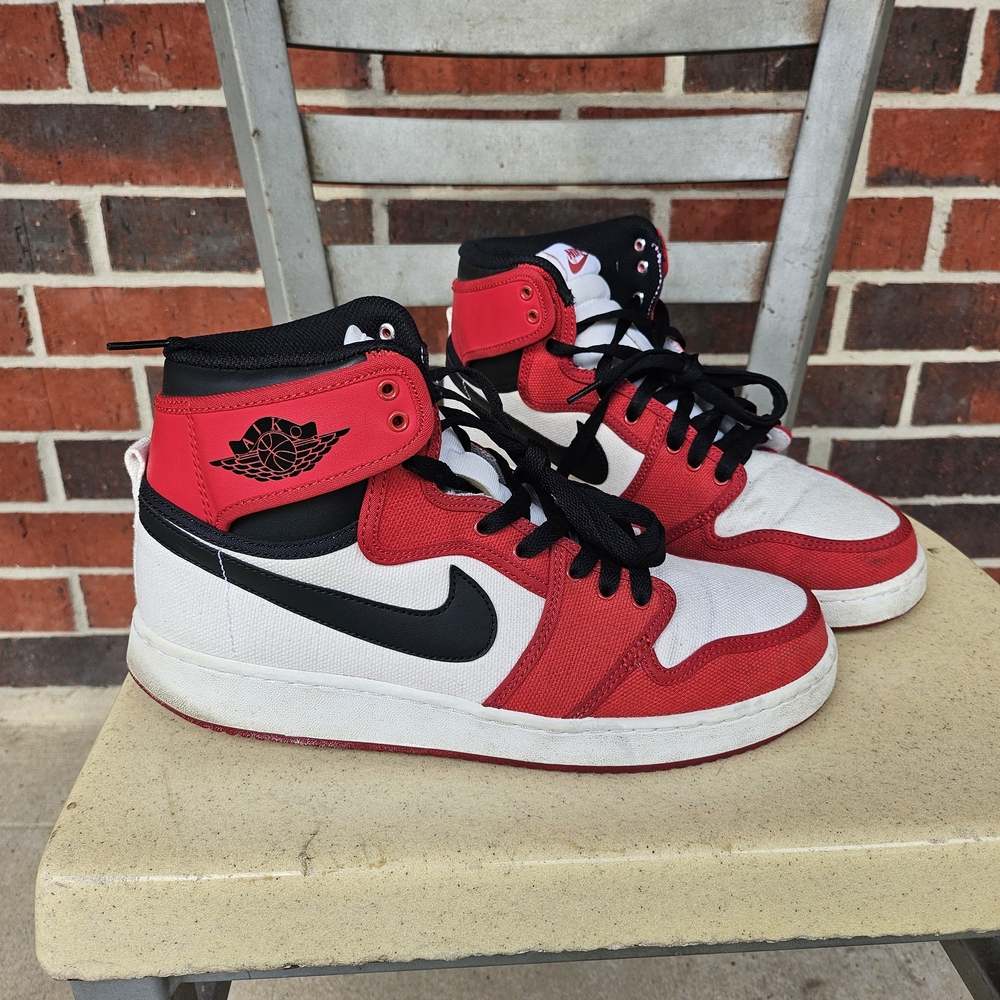 Mens 9.5 Nike Air Jordan 1 AJKO Chicago (Red, Black, And White)